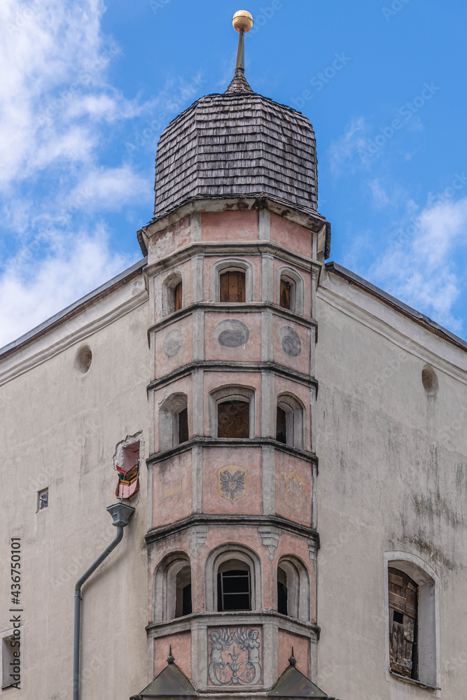 Altstadthaus mit Erkerturm in Rattenberg, Tirol