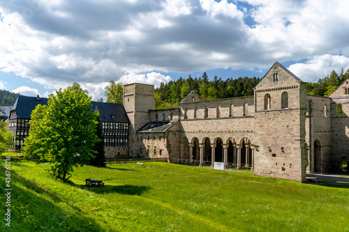 Das Kloster Paulinzella in Thüringen photo
