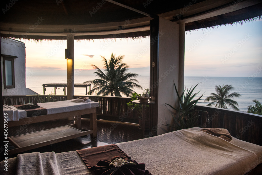 Fototapeta premium Spa salon with beach view