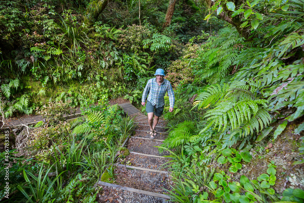 Tramping Tramping