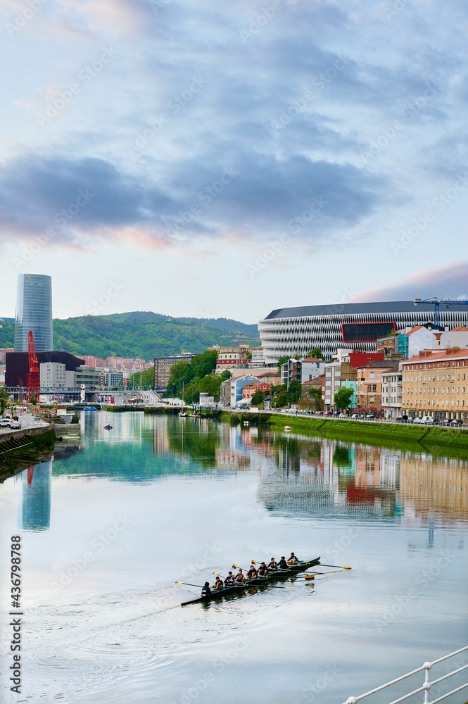 Naklejka premium Drifter of the Nervion River in the Olabeaga neighborhood
