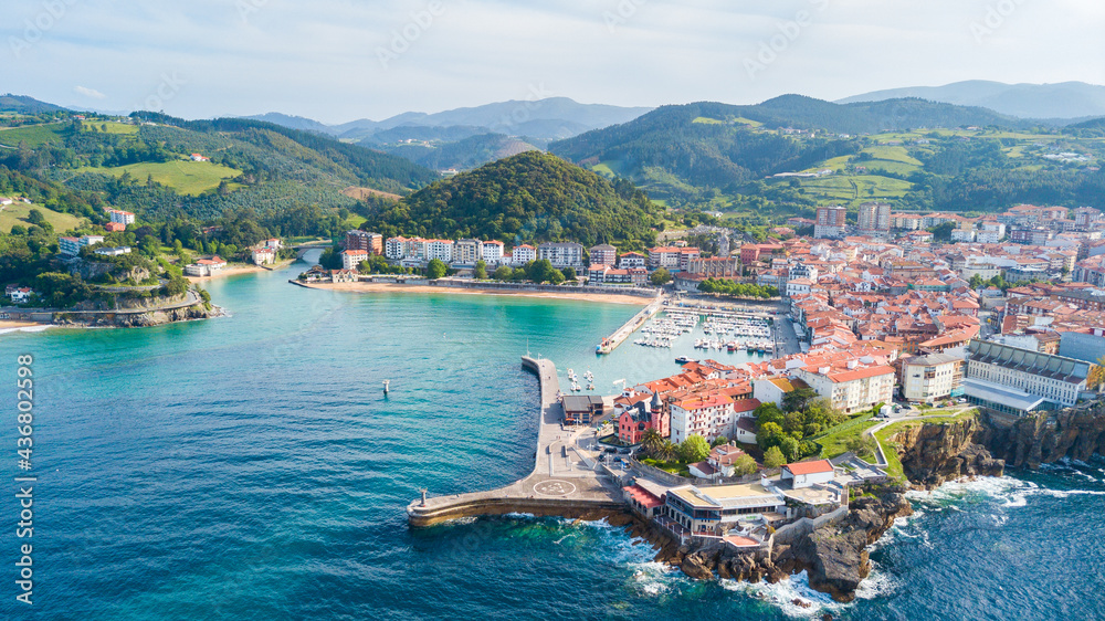 Fototapeta premium aerial view of lekeitio fishing town, Basque country