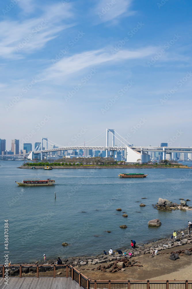 【東京都】都市風景 お台場海浜公園とレインボーブリッジ 【東京都】都市風景 お台場海浜公園とレインボーブリッジ