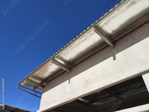 Aluminum foil sheets are used as thermal insulation of the roof. Placed under the roof layer. It can reduce the heat transferred into the building from sunlight.