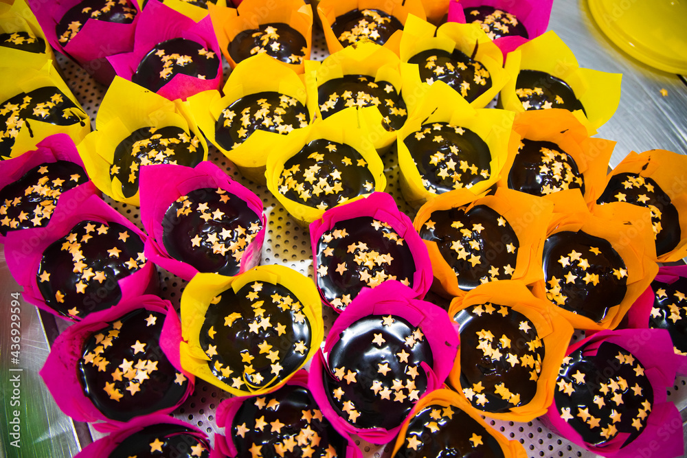 Making chocolate cupcakes Making chocolate cupcakes