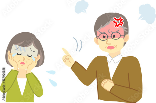 イラスト素材:シニア夫婦　熟年離婚の原因モラハラをする夫　叱られて落ち込み涙ぐむ妻
