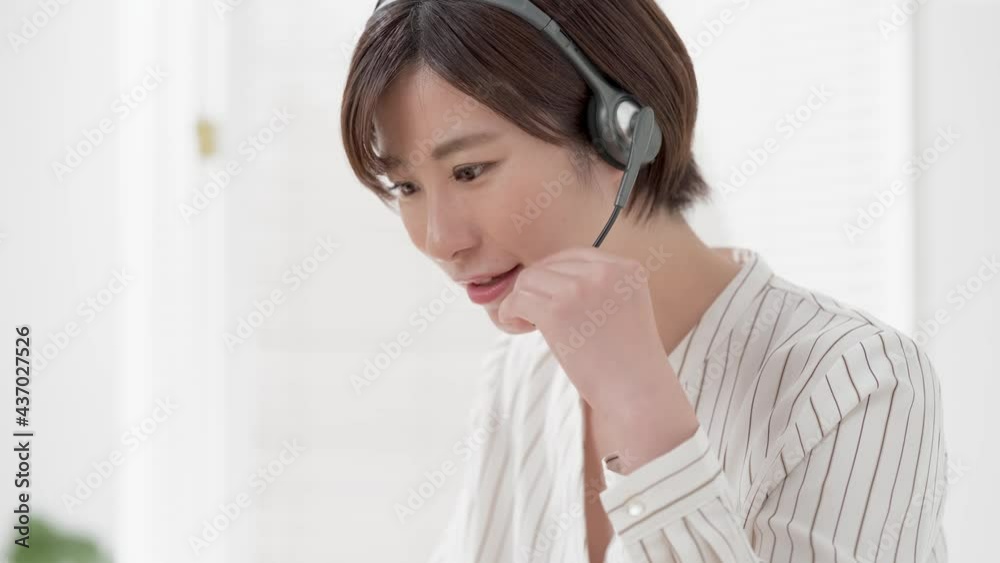 テレワーク・リモートワーク・webカメラ・女性 テレワーク・リモートワーク・webカメラ・女性