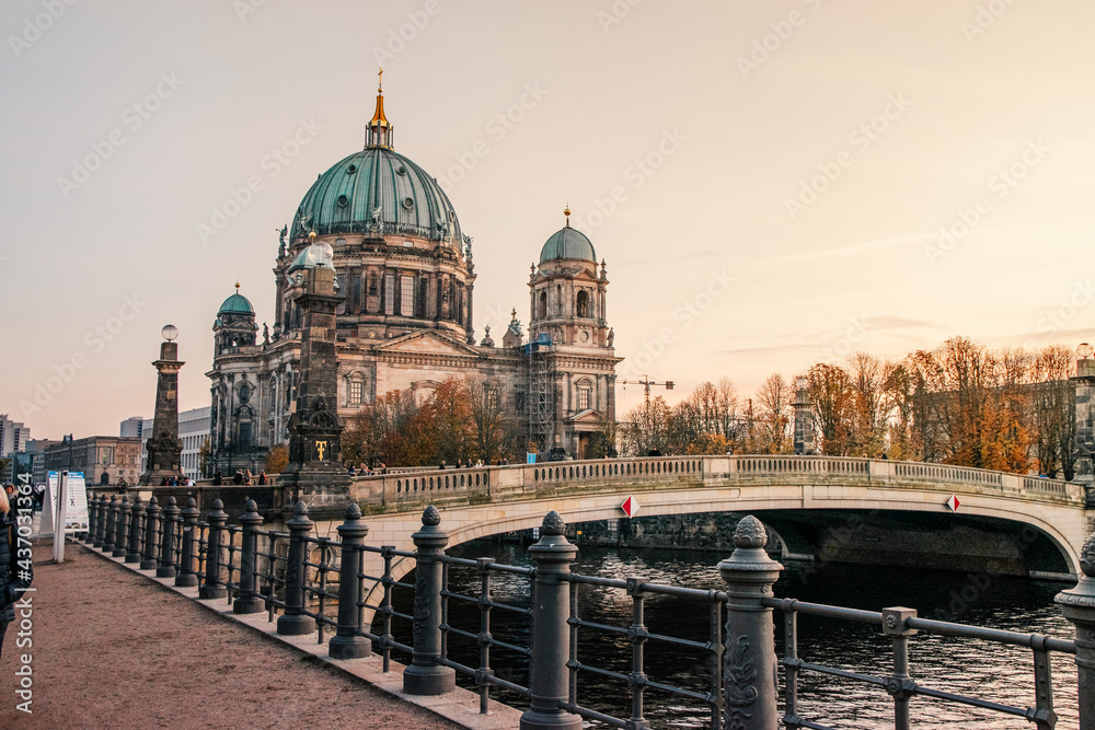 Fototapeta premium Berlin cathedral