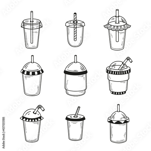 Vector Set of Plastic or Paper Cups with Lid and Straw. Disposable Cup Icons for Milkshake, Fruit Cocktails, Coffee or Tea, Juice and Smoothie. Outline illustration