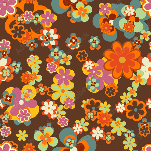 Colorful Floral Vector Seamless Pattern. Retro 70s Style Nostalgic Fashion Textile Bold Background. Summer Resort Print. Daisies. Flower Power
