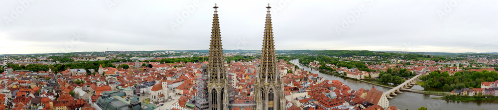 Regensburg, Deutschland: Panorama der Stadt