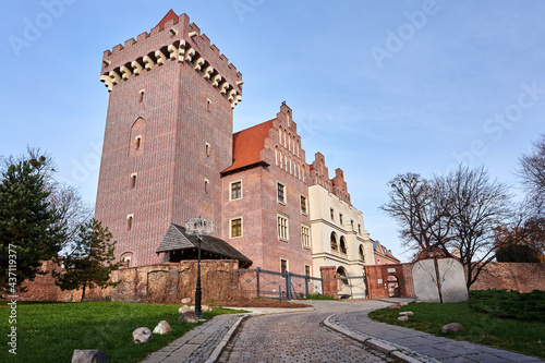 Fototapeta Naklejka Na Ścianę i Meble -  tower red brick  reconstructed royal castle