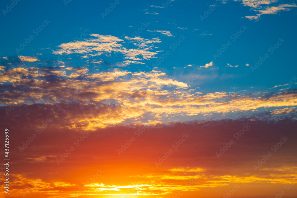 Fototapeta premium sunset in the sky