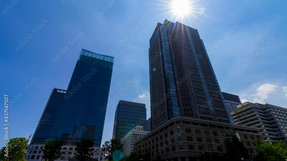 タイムラプス 東京駅前 5月 週末 タイムラプス 東京駅前 5月 週末