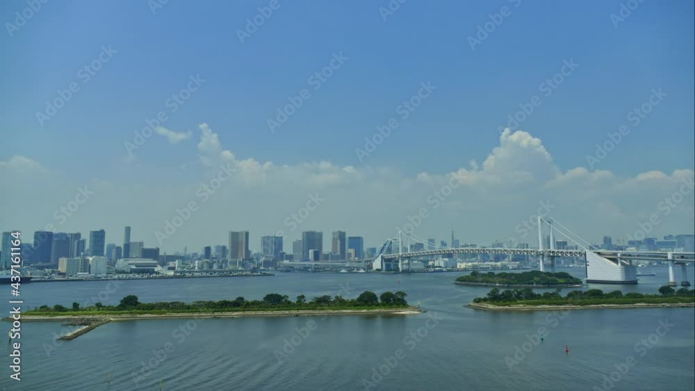 4K Timelapse of Rainbow Bridge and Tokyo Tower in the city japan
4K Timelapse of Rainbow Bridge and Tokyo Tower in the city japan