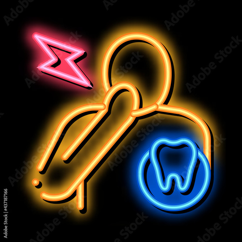 Toothache neon light sign vector. Glowing bright icon Toothache sign. transparent symbol illustration