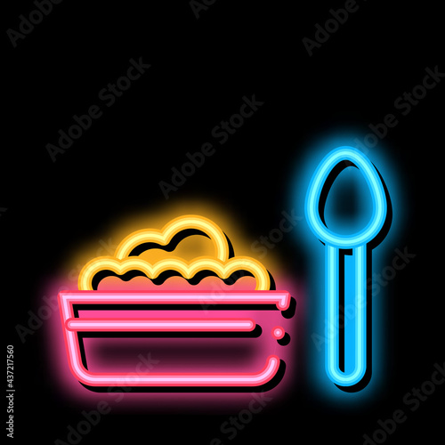 Food Plate Spoon neon light sign vector. Glowing bright icon Food Plate Spoon sign. transparent symbol illustration