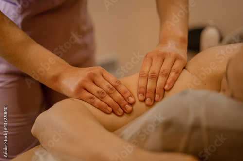 massage in salon