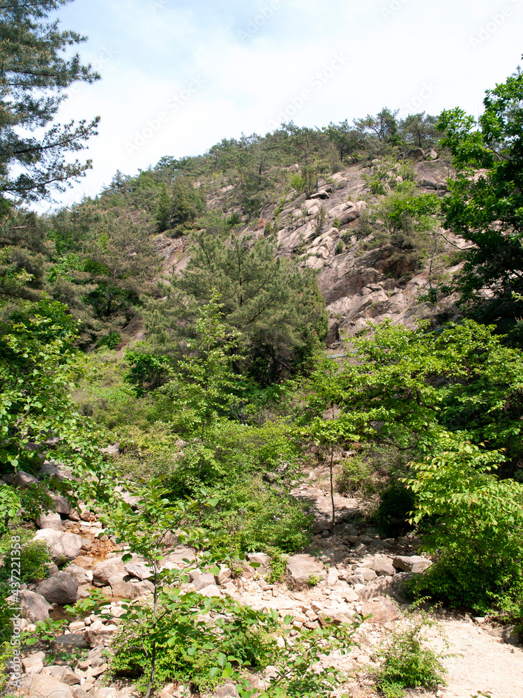 Gingorang Valley, Mt. Acha, Seoul