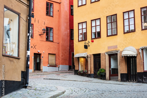 Fototapeta Naklejka Na Ścianę i Meble -  cobblestone pavement in old town, Stockholm