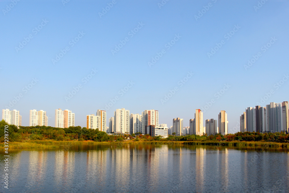 city skyline with river