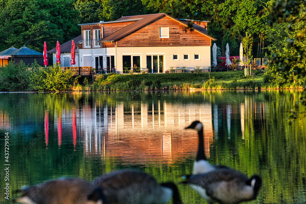Obraz premium house on the lake