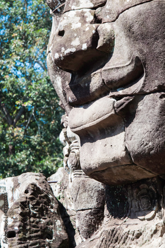 Kambodscha. Teil der Tempelanlage von Angkor Wat.   Detailansicht eines etwas abseits gelegenen Tempels. photo