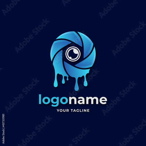 water splash lens logo. with circle water drop shape and gradient logo. lens diaphragm logo illustration