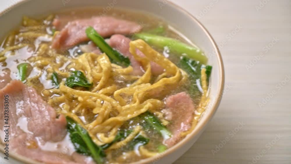 Crispy noodles with Pork in Gravy Sauce - Asian food style Crispy noodles with Pork in Gravy Sauce - Asian food style