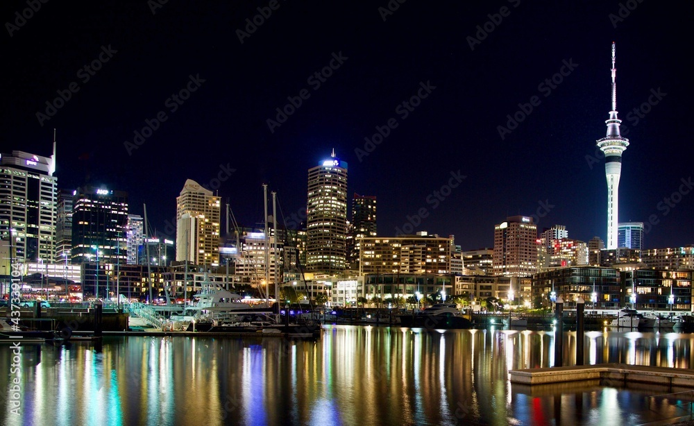 Auckland city at night 