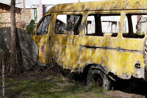 Photo scrap metal cars in devastation photo