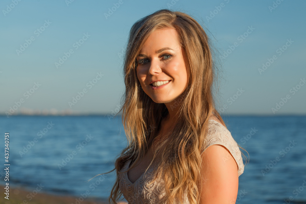 Portrait of a lovely woman on a sunny day