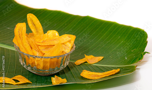 Banana chips background white.