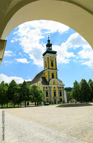 Stiftskirche Waldhausen im Strudengau photo