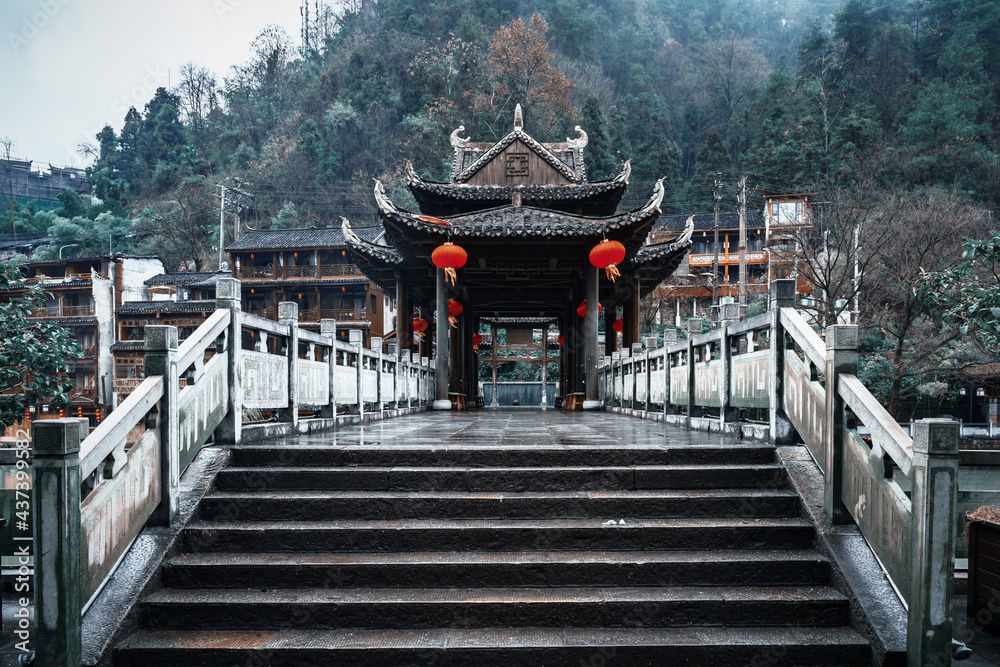 Obraz premium Attractions in Phoenix Ancient City, China