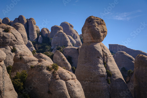 Tableau sur toile Agulles de Montserrat mountain region panoramic view