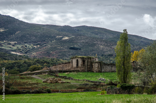 Wallpaper Mural piedrahita avila detalles otoño 2012 Torontodigital.ca