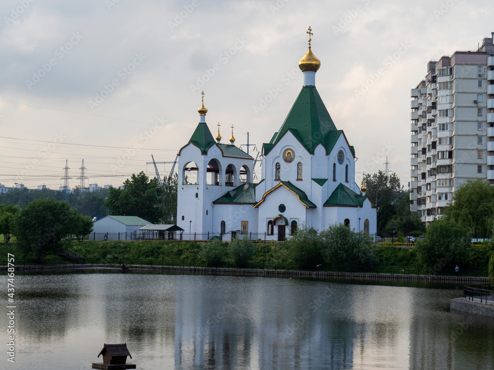 Church of all saints, in the land of Russian applicants, in Novokosino and Suzdal Pond