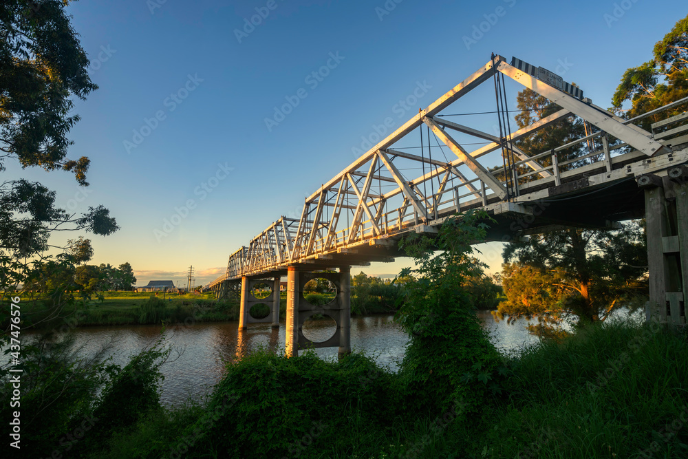 Morpeth Bridge, Morpeth, Hunter Valley, NSW, Australia - obrazy, fototapety, plakaty 