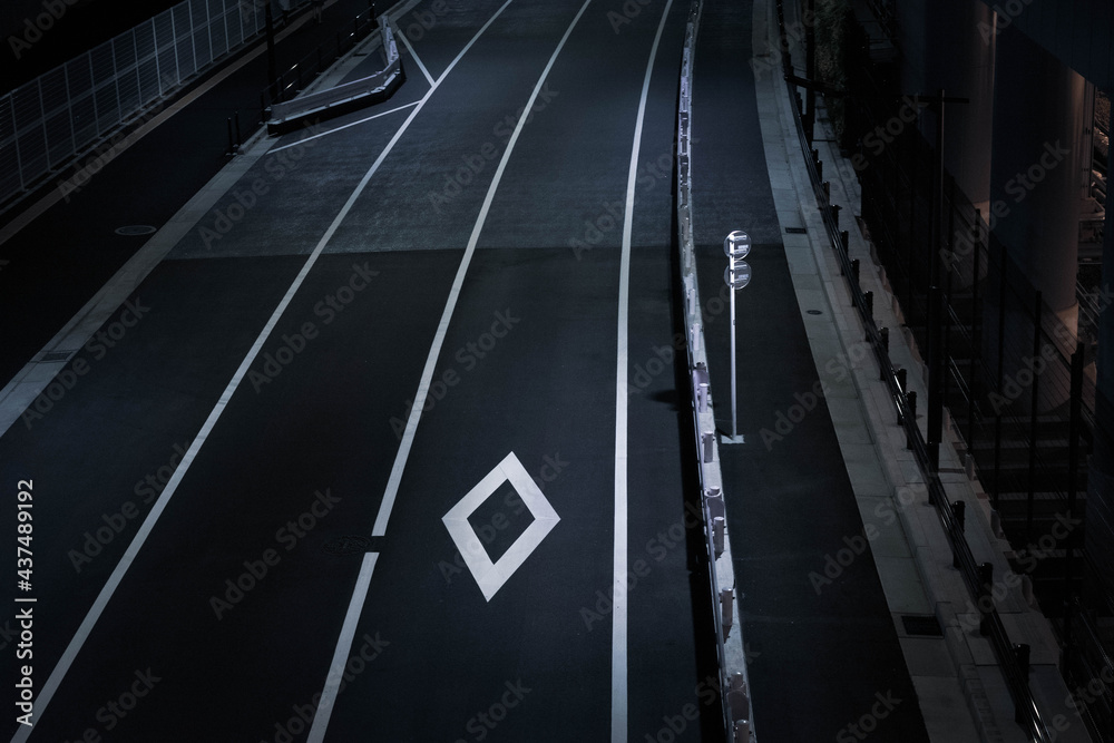 夜の道路 夜の道路