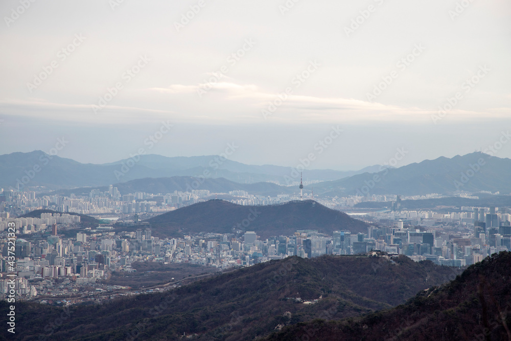 북한산에서 본 서울 전경
