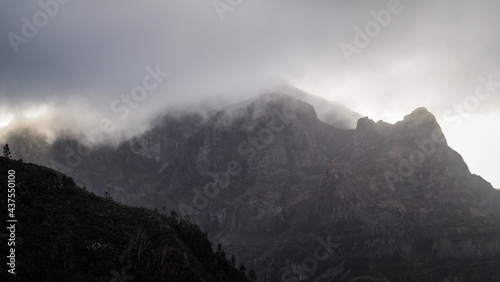 Foto Madeira is a Portuguese island with magnificent nature and hiking trails