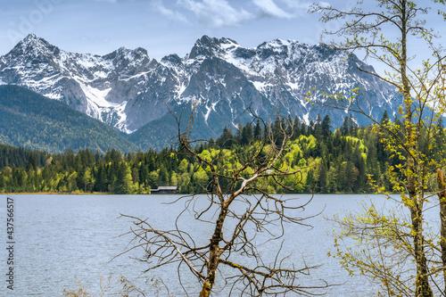 Barmsee bei Krün am Ufer mit Alpenpanorama photo