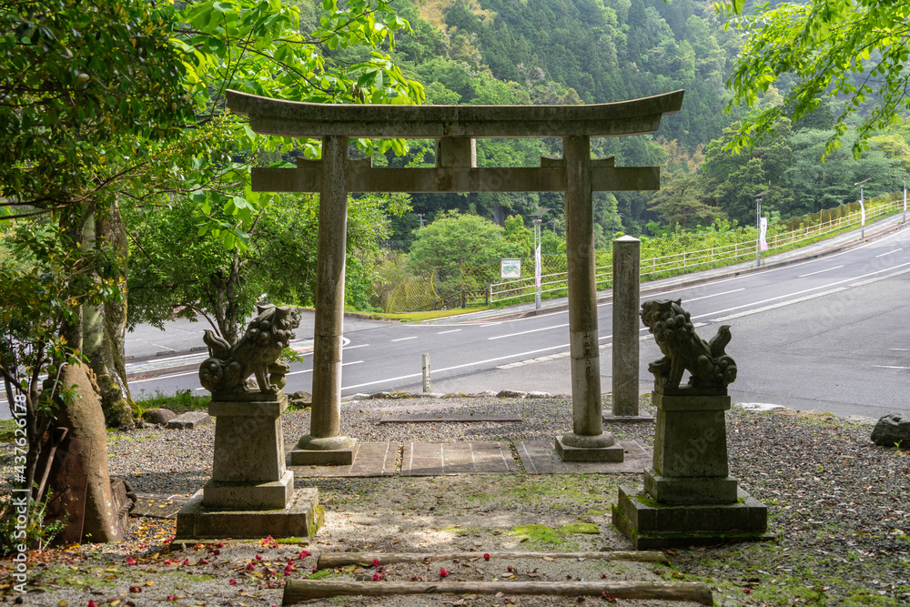 Obraz premium 山神神社