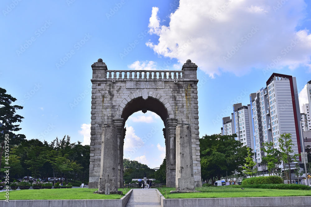 Fototapeta premium 독립문 풍경