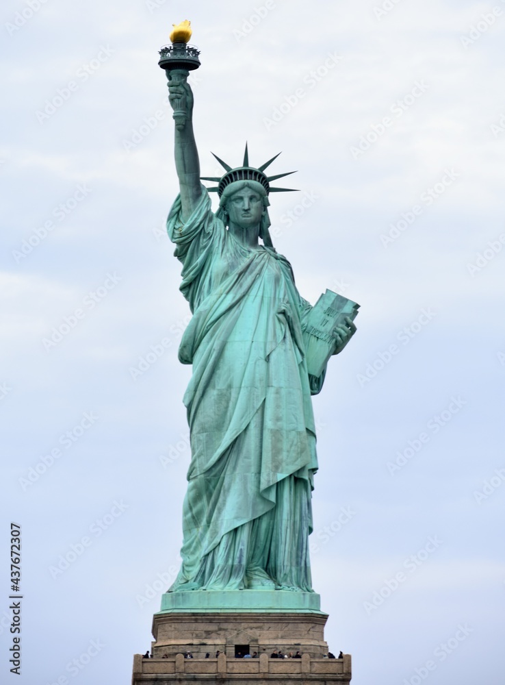 Fototapeta premium Entire Plane of Statue of Liberty, New York, United States of America - Welcome Monument