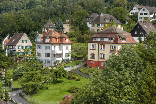 Casas residenciales en la ciudad de Bregenz junto al lago de Constanza en Austria