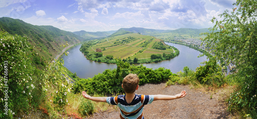 hiking on the Mosel- Mosel loop from above