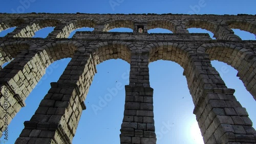 Acueducto romano de Segovia, España, con más de dos mil años de antigüedad 