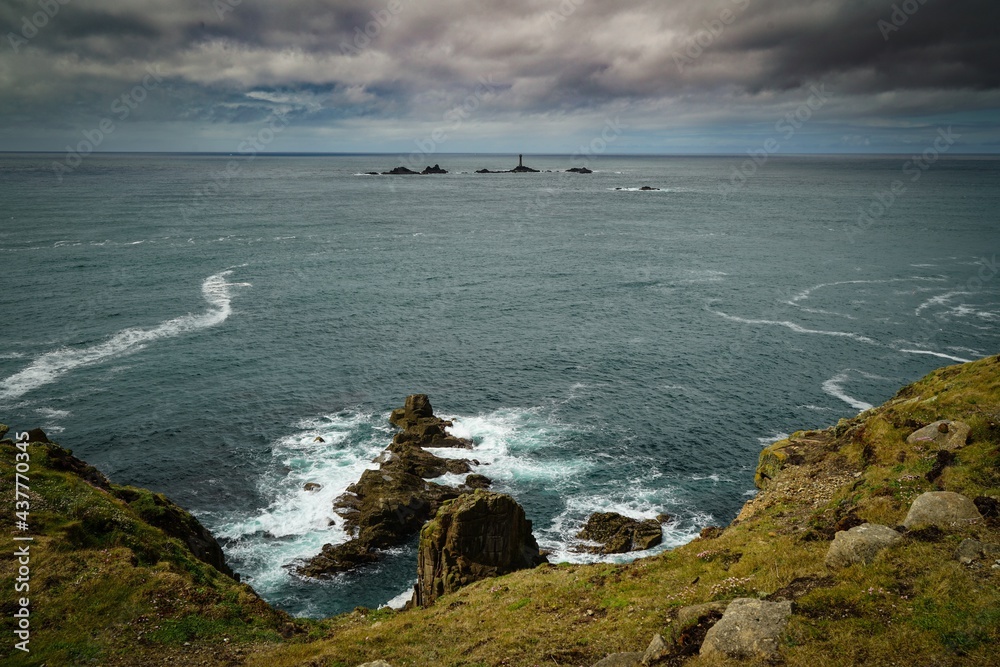 sea and rocks